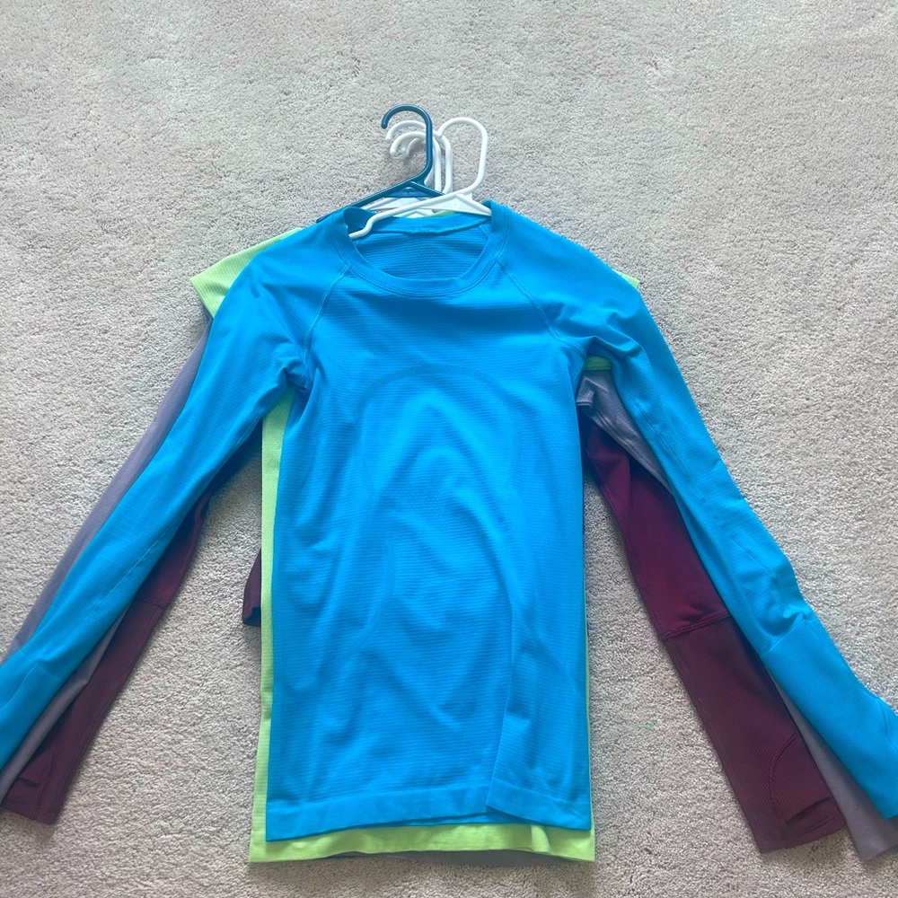 LULULEMON SIZE 2